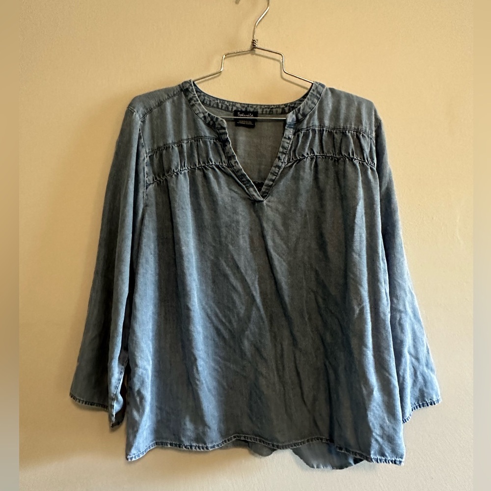 Women’s Denim Top